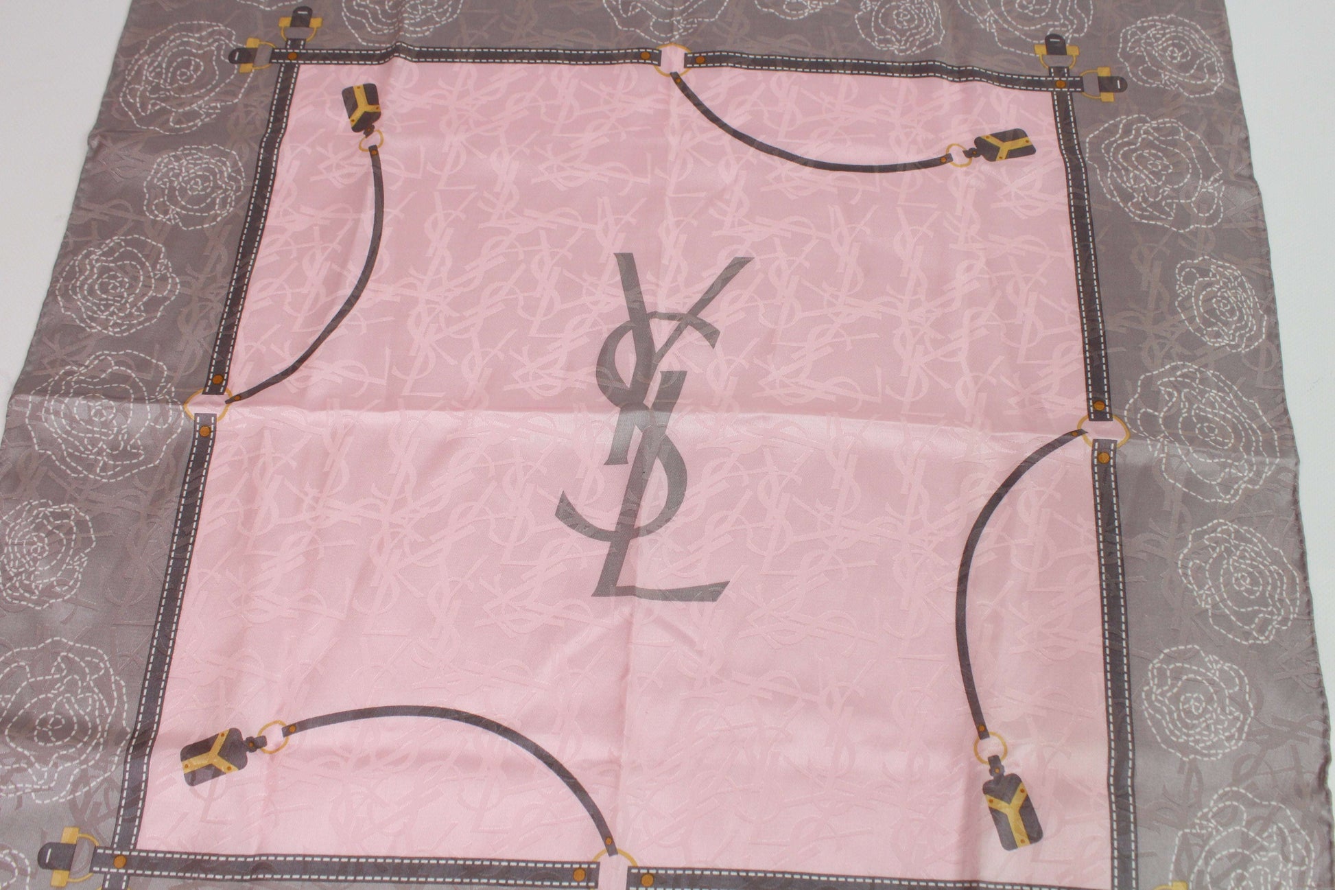 YVES SAINT LAURENT Scarf Rosa - Bandana