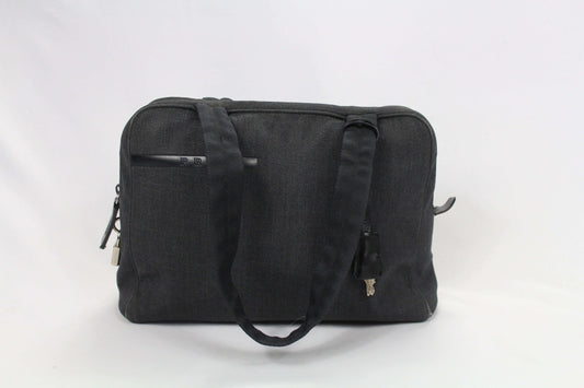 PRADA Handtasche Black in excellent condition with minimal wear.