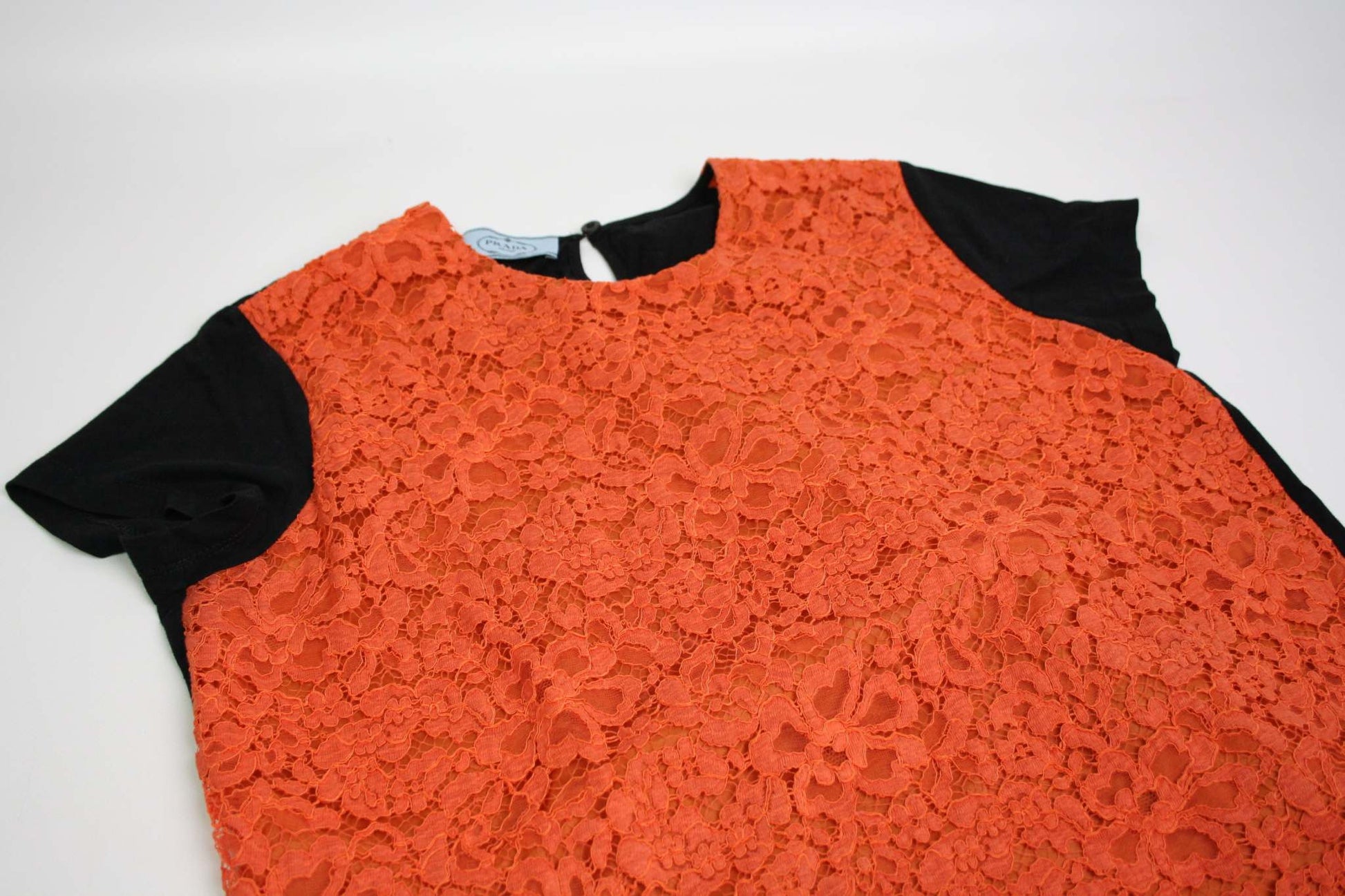 PRADA T-Shirt Flowers Orange women's size L, orange and black, 9/10 condition.