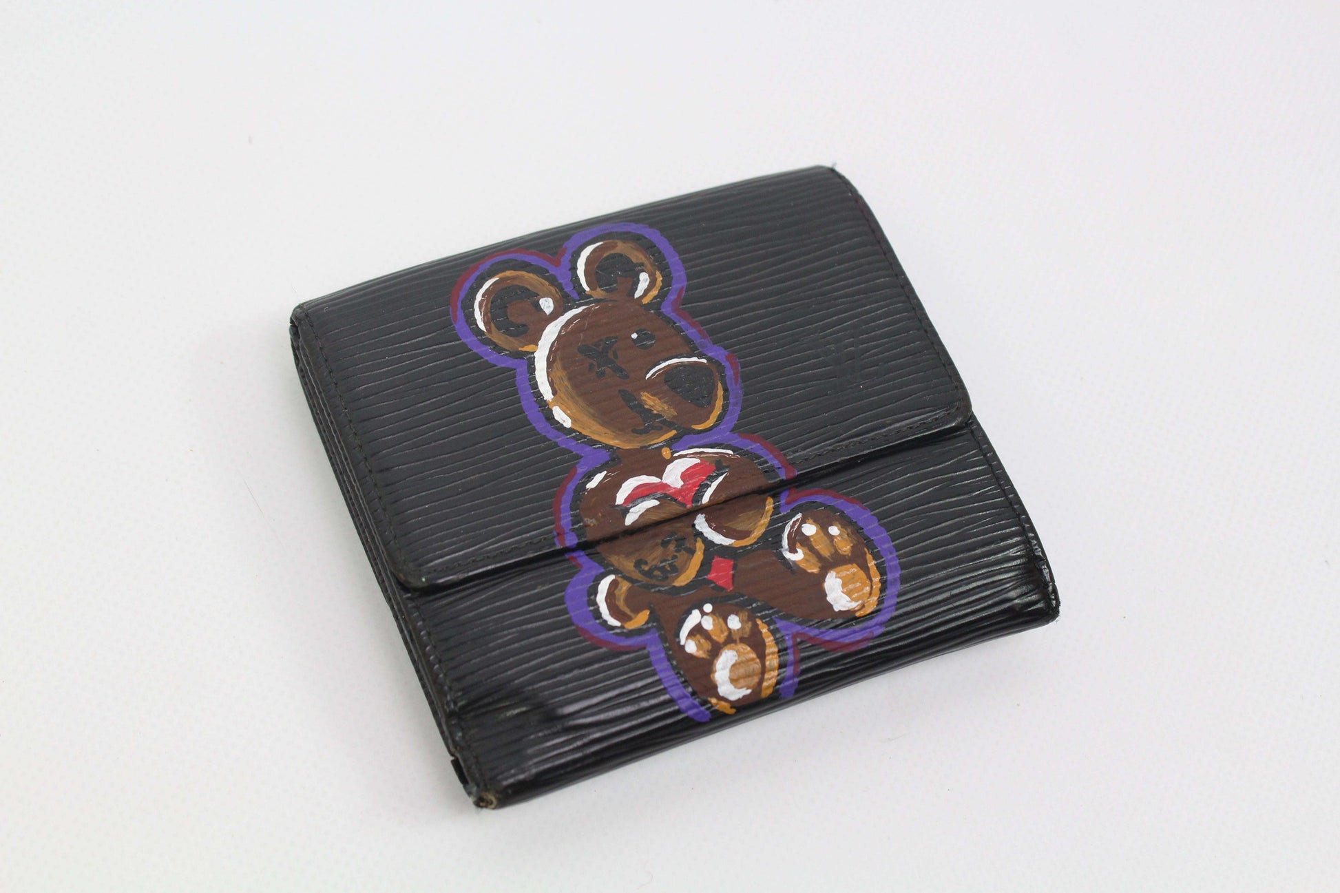 Louis Vuitton Epi Wallet Custom 1/1, black, hand-painted bear design, 10x10 cm.