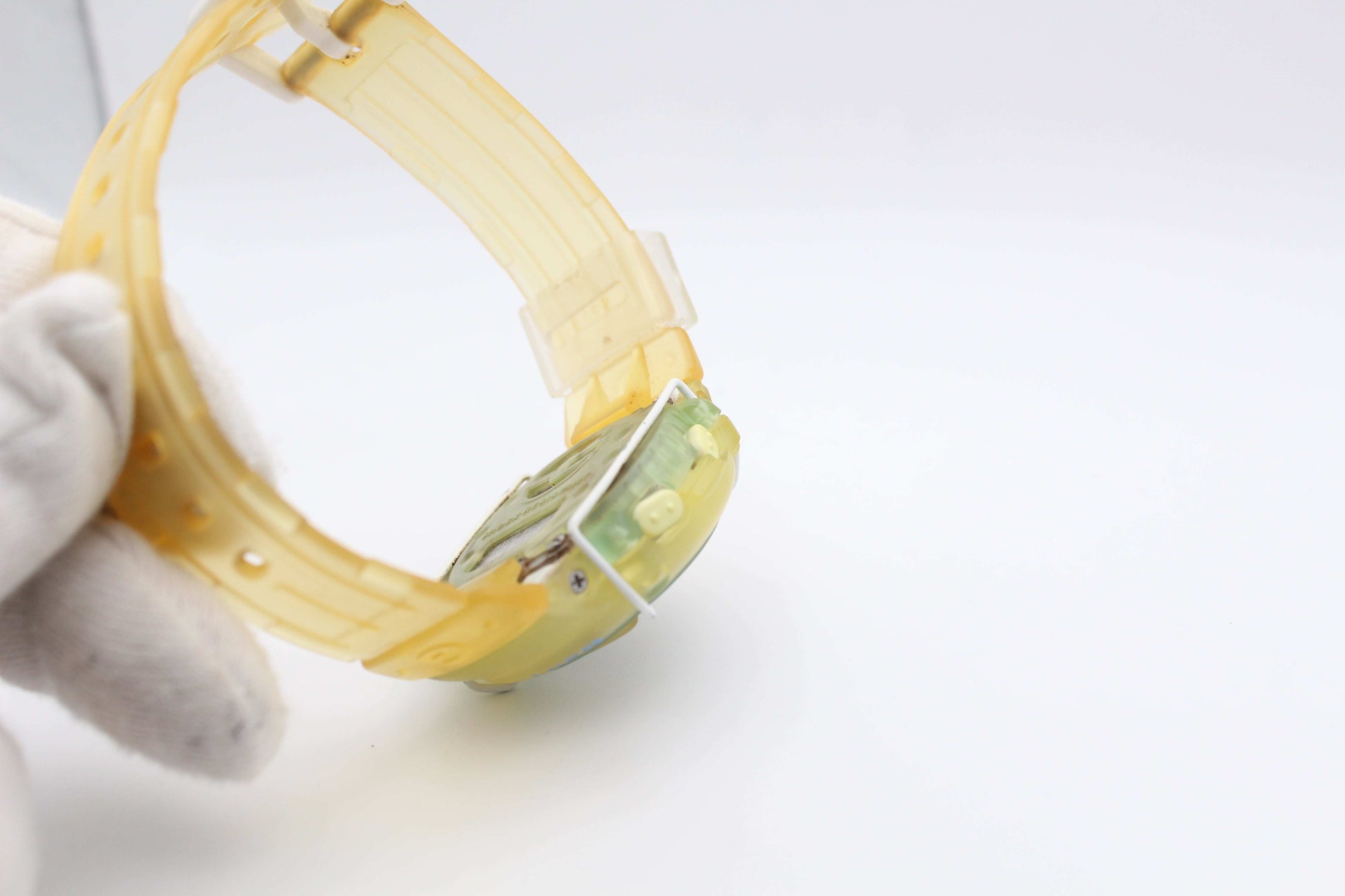 BABY-G Shock Yellow | LAYZSSHOP | G-Shock Vintage