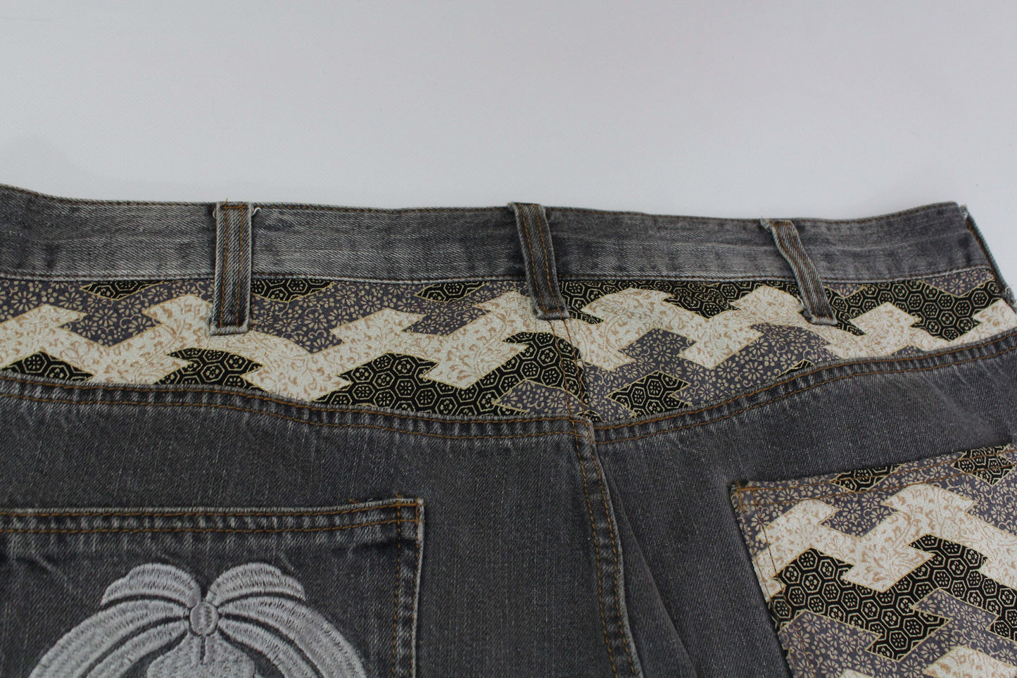 Japanese Embroidery Dragon Denim - Hose