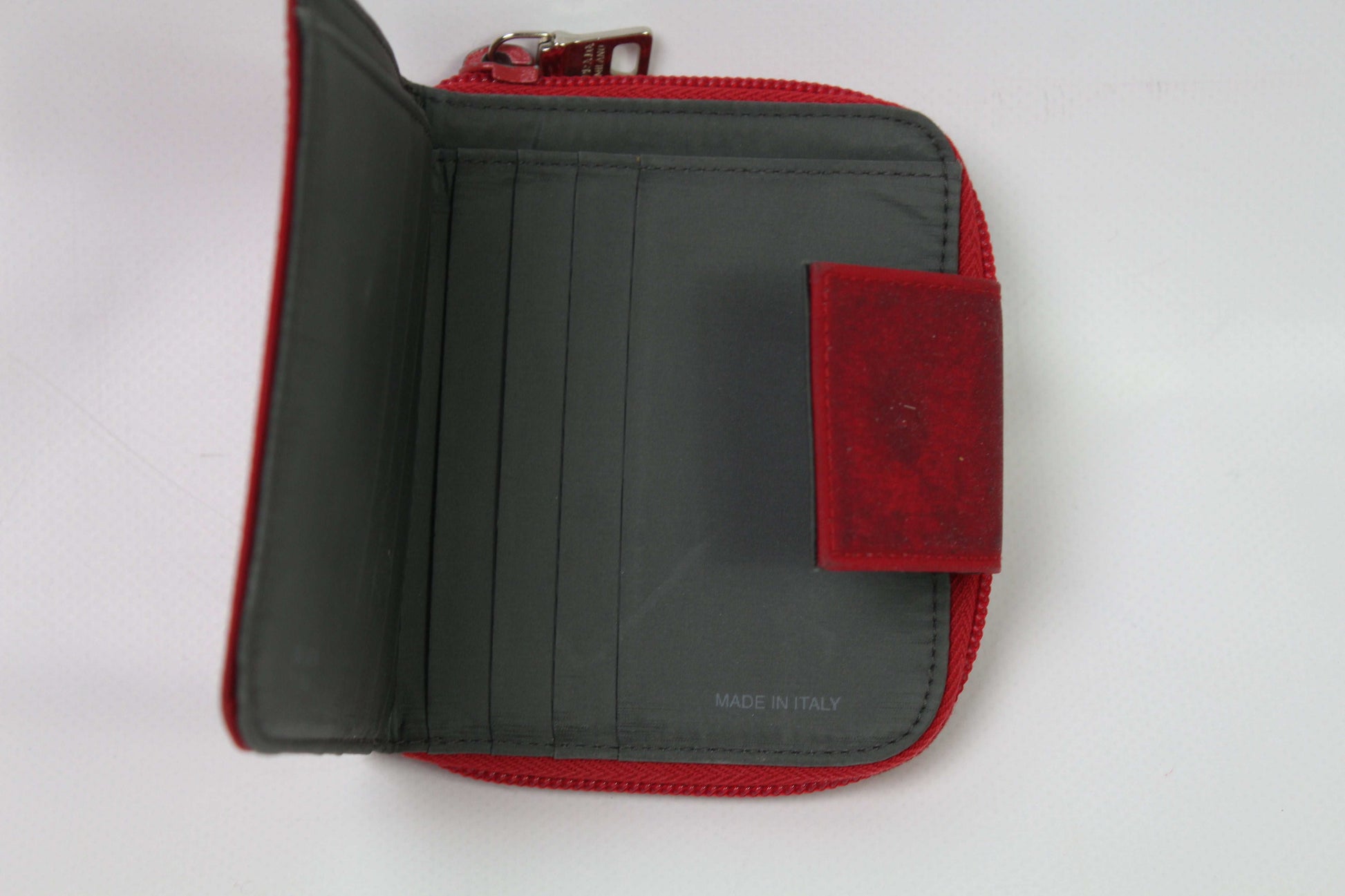 PRADA Sports Portemonnaie Red wallet, nylon and cotton, red and gray, open view.