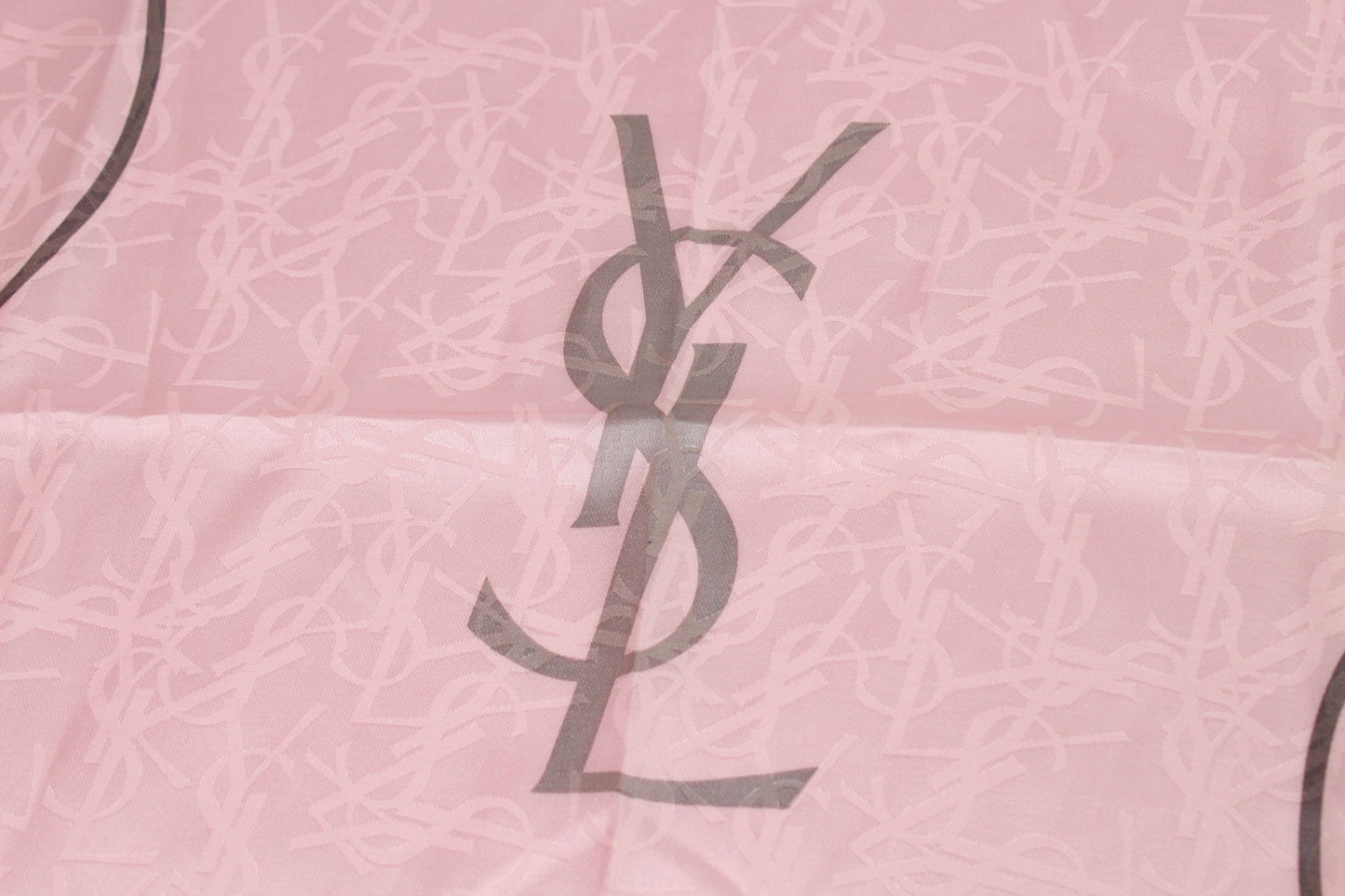 YVES SAINT LAURENT Scarf Rosa - Bandana